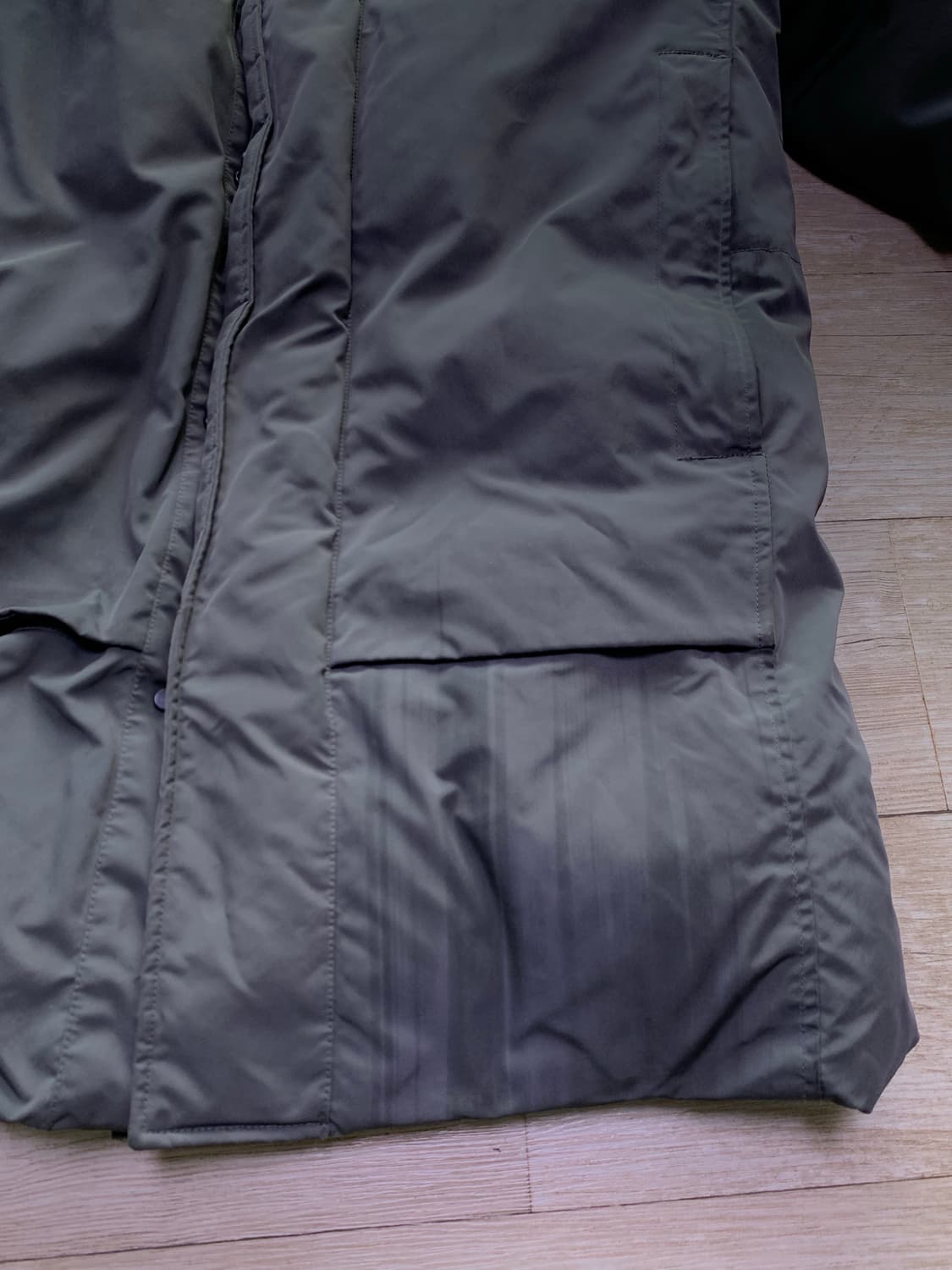 띠어리 구스다운 포켓 파카 패딩 상품이미지6