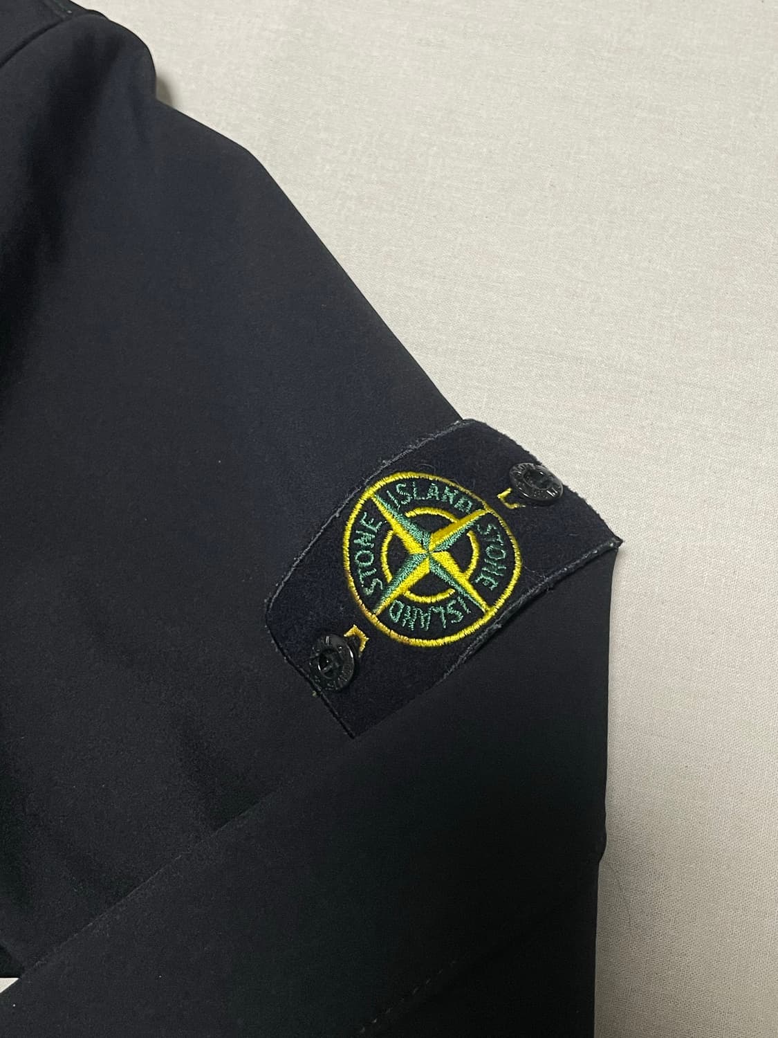 스톤아일랜드 소프트쉘 후드 자켓 [M]  상품이미지2