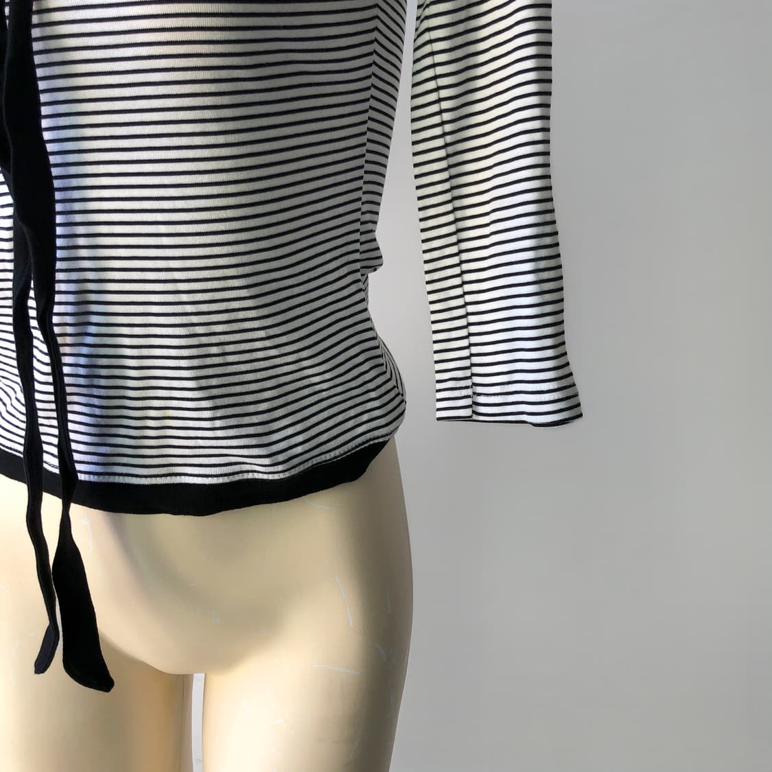 스트라이프 딥 넥 리본 7부 티셔츠 상품이미지3