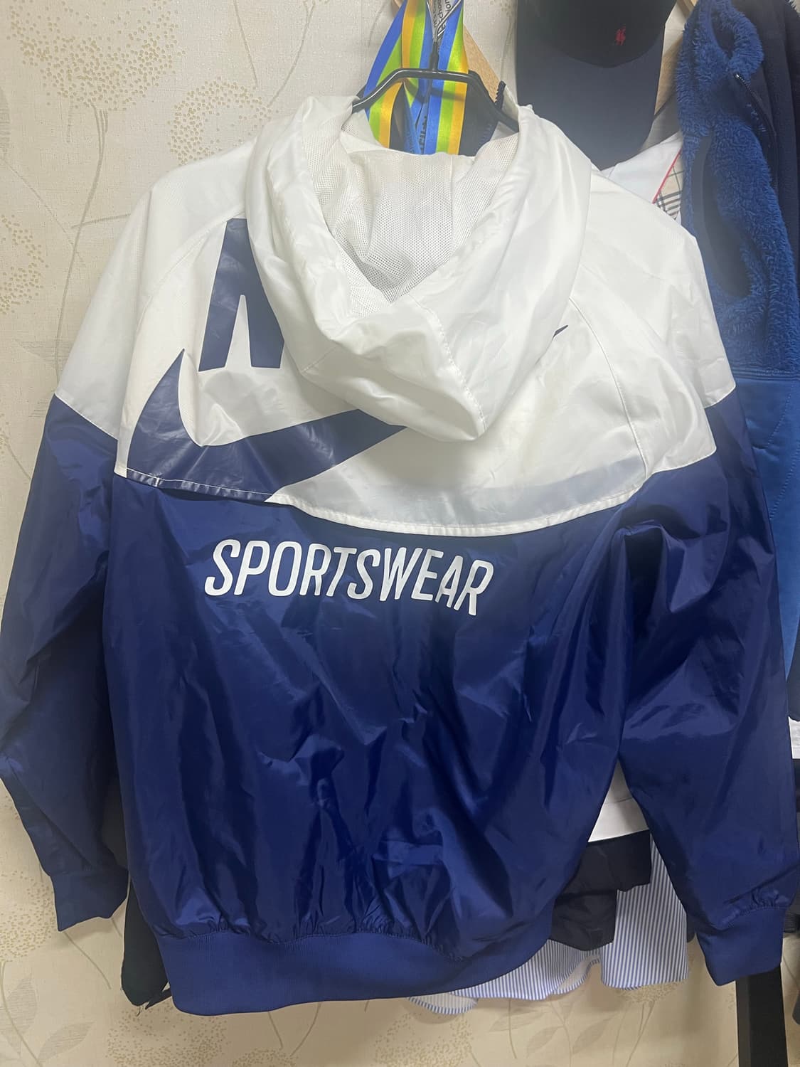 나이키 바람막이 상품이미지2