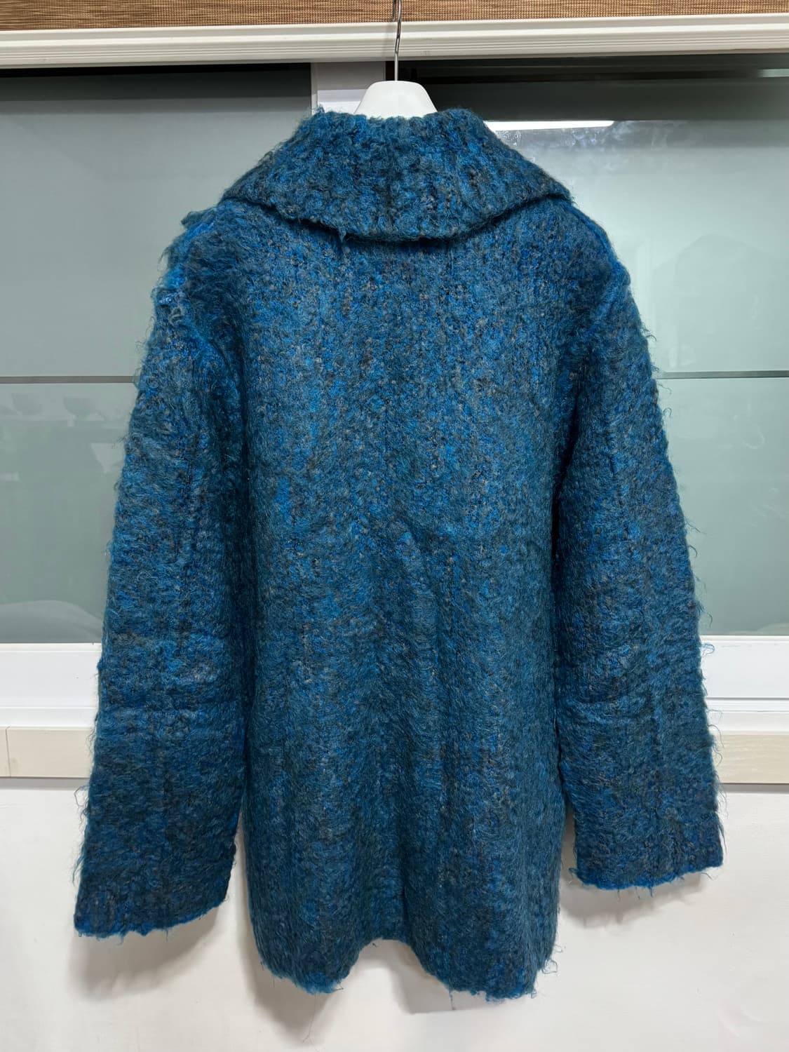 perverze 퍼버즈 테디 니트 코트 블루 상품이미지5