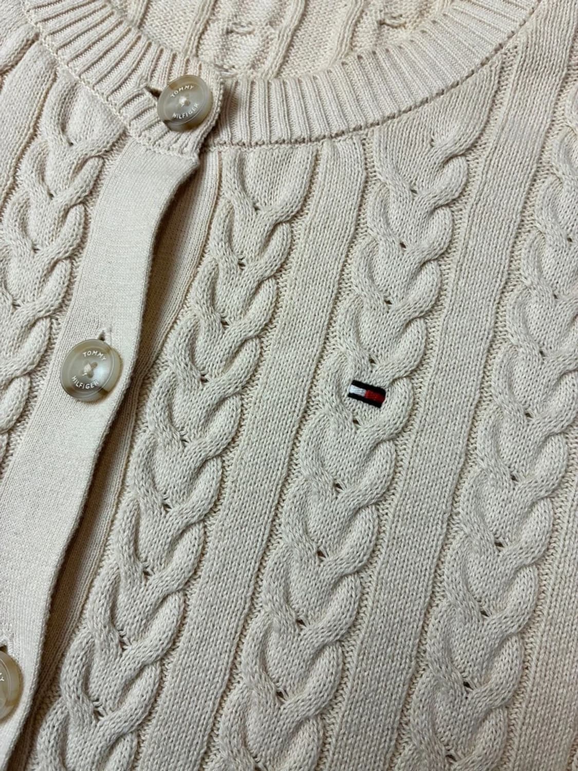 타미힐피거 크롭 꽈배기 니트 가디건 PN5841 상품이미지3