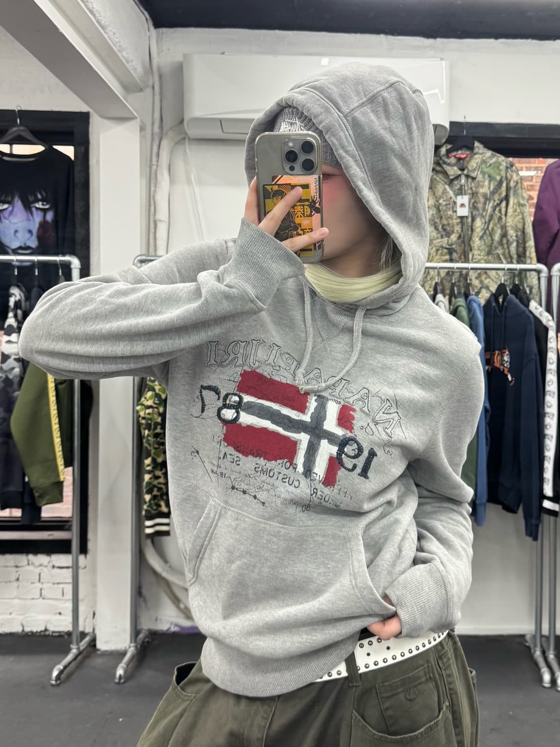 나파피리 빅로고 후드티 상품이미지3