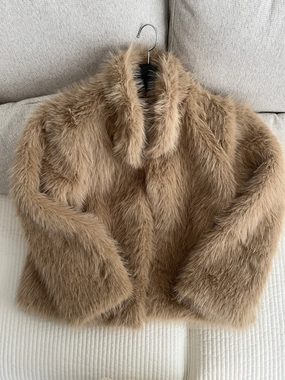 새상품)쏘딩키브레드 퍼자켓 상품이미지3