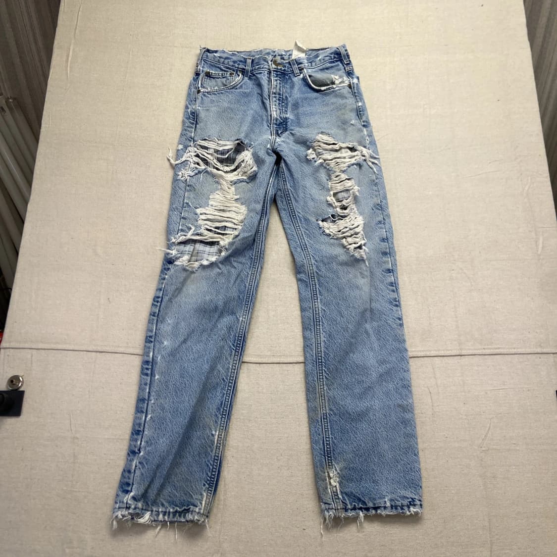 칼하트 워시드 데님 팬츠 연청 릴렉스드 핏 상품이미지2