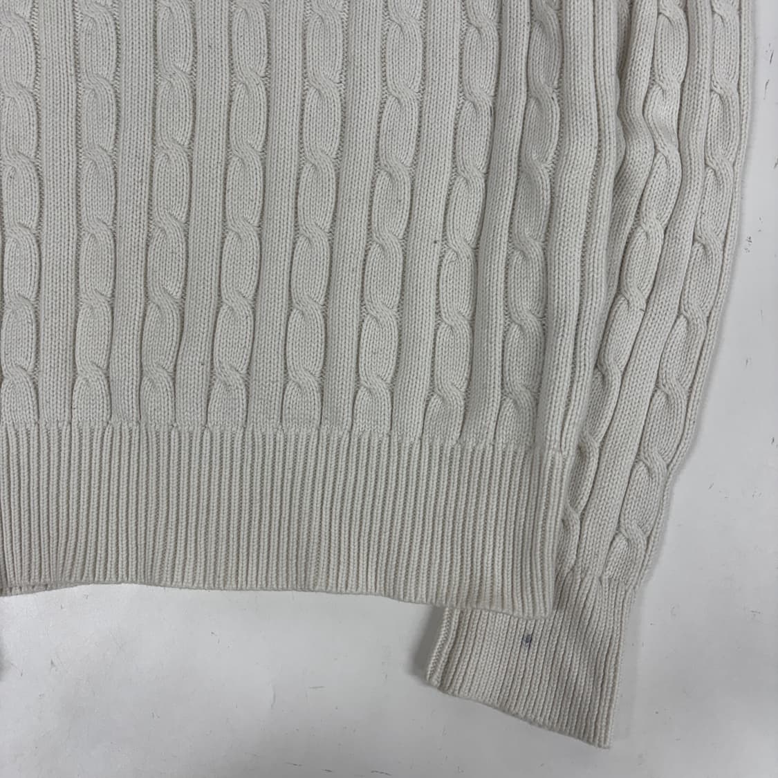 폴로 브이넥 니트  상품이미지5