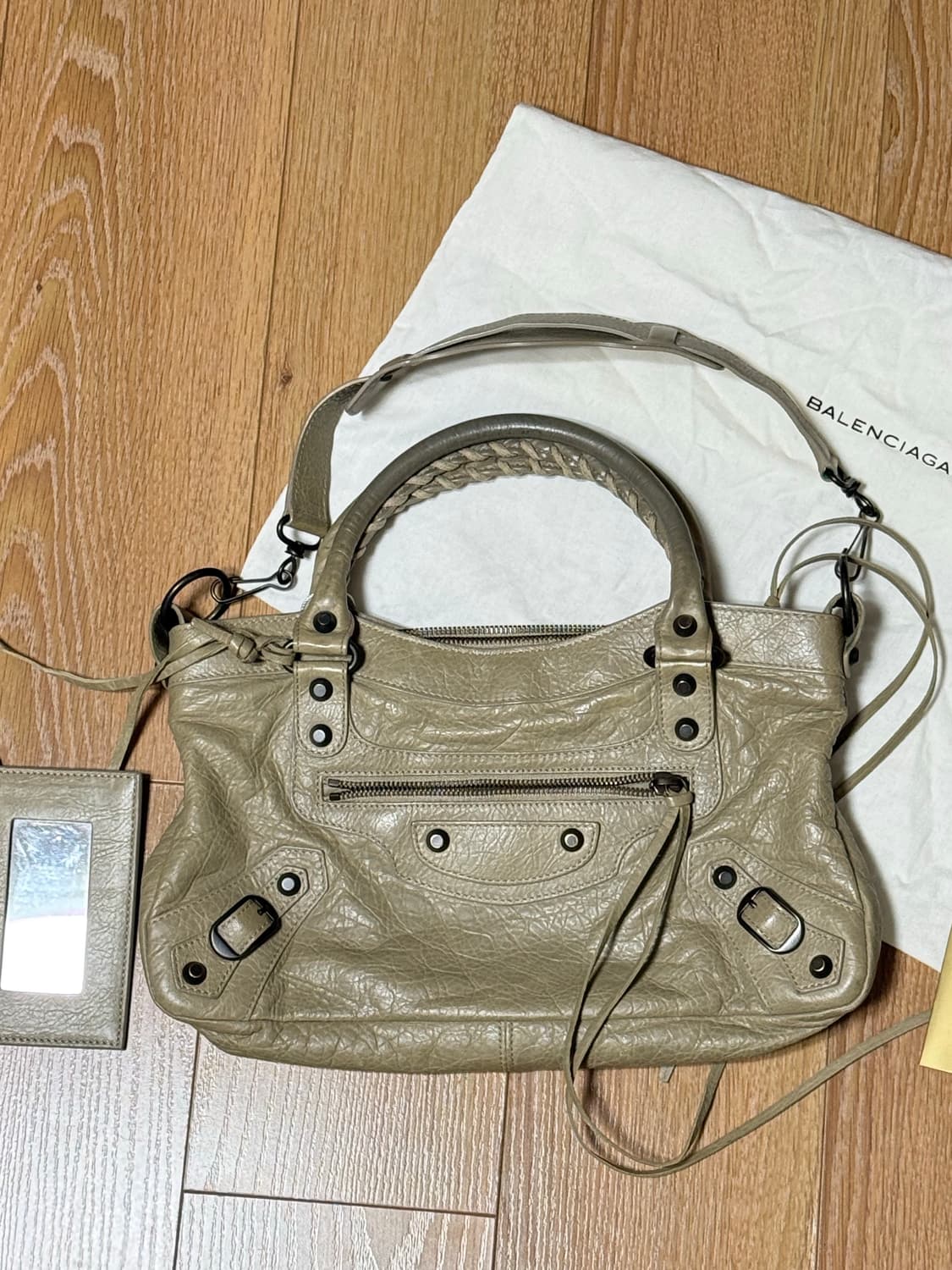 발렌시아가 모터백 시티백 상품이미지3