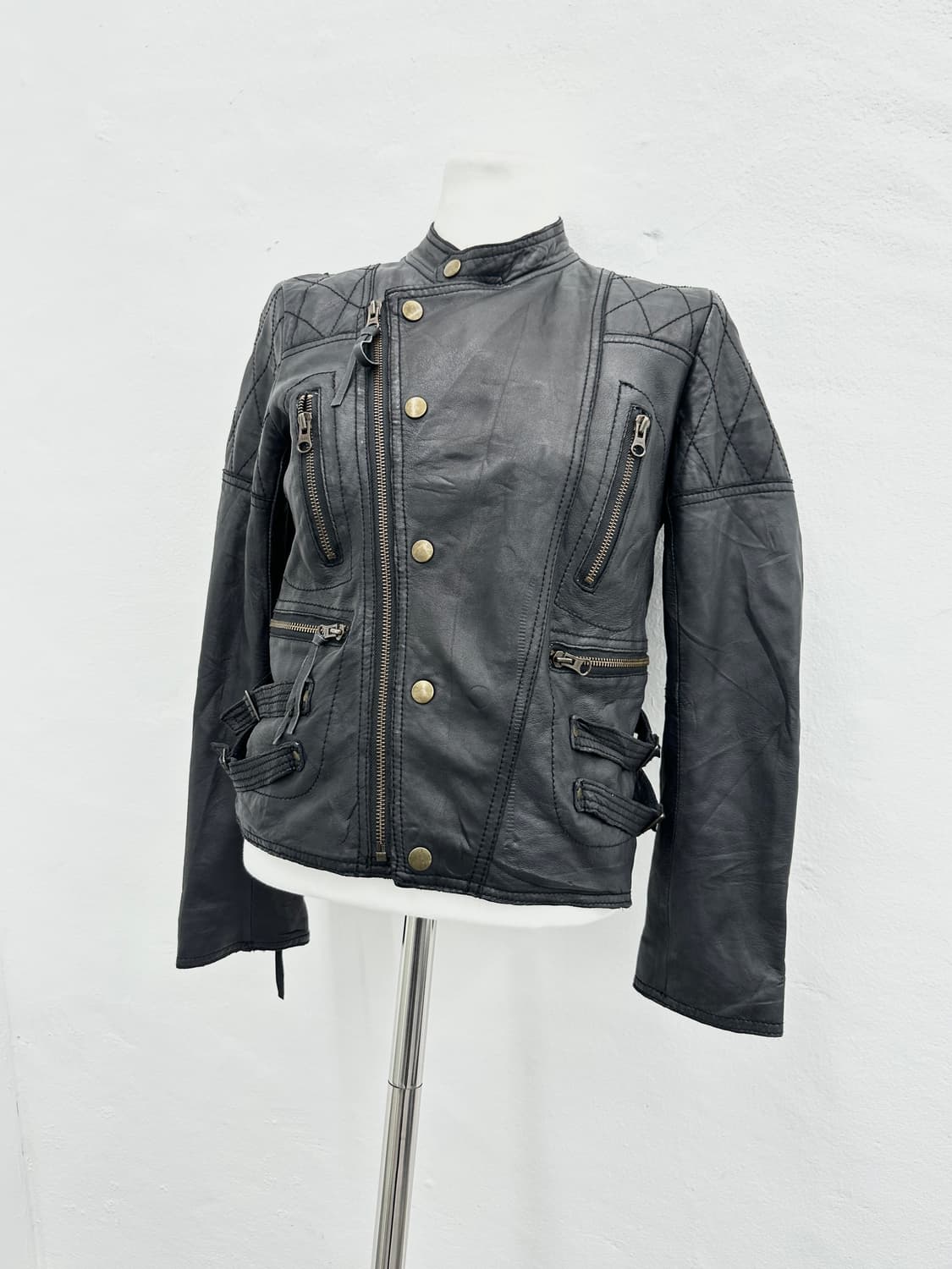 Lambskin zipper detail jacket 상품이미지1