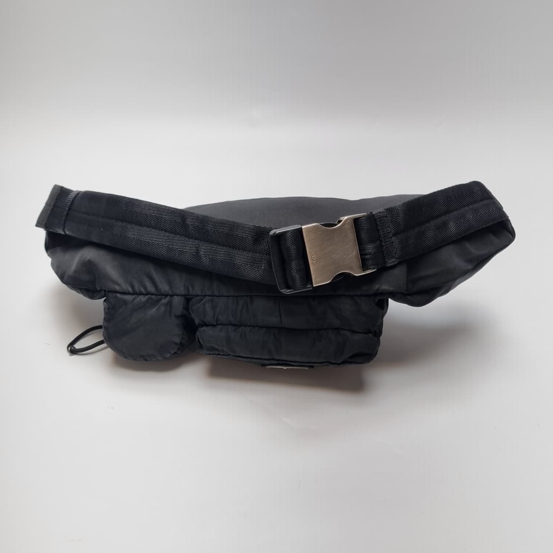 프라다 PRADA 나일론 벨트백 남여공용 힙색 (레어아이템, 바이커백)  상품이미지4
