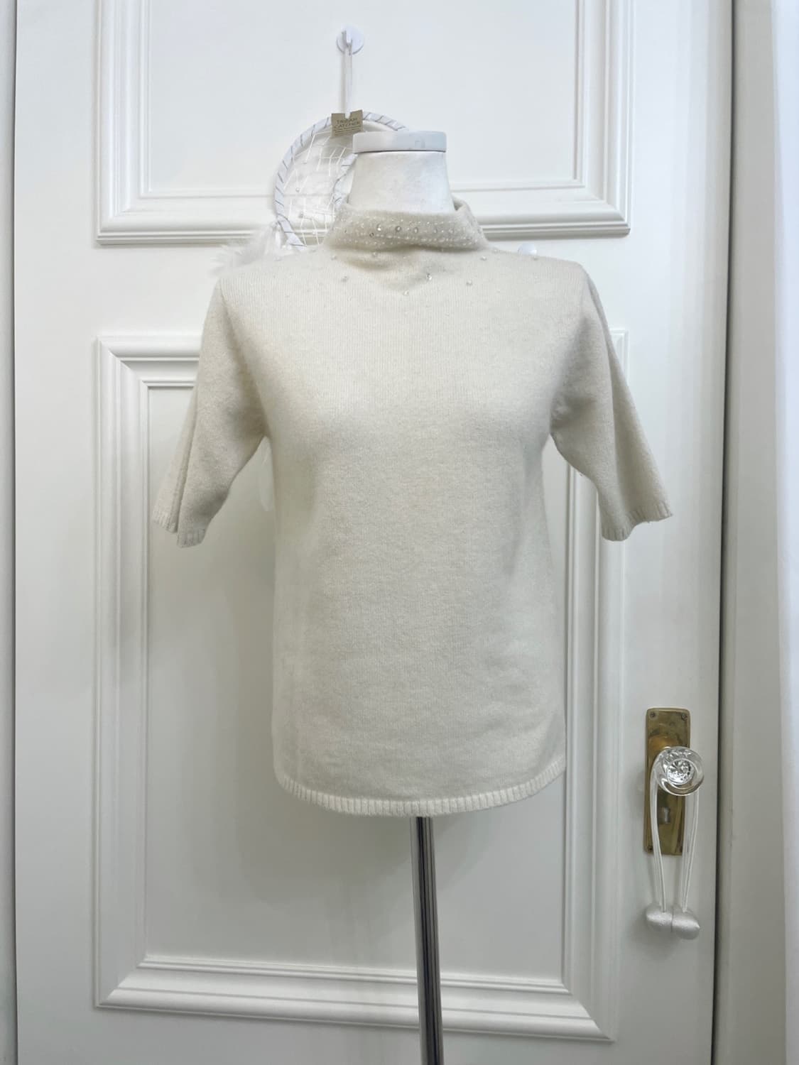 ivory neck beads&spangle point half knit 상품이미지1