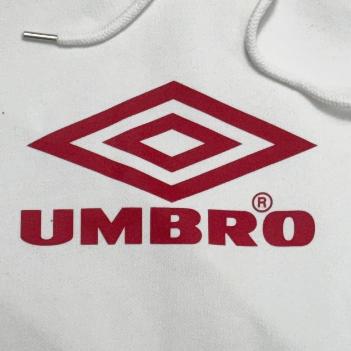 UMBRO 하이브리드 후드티 화이트 100 상품이미지2