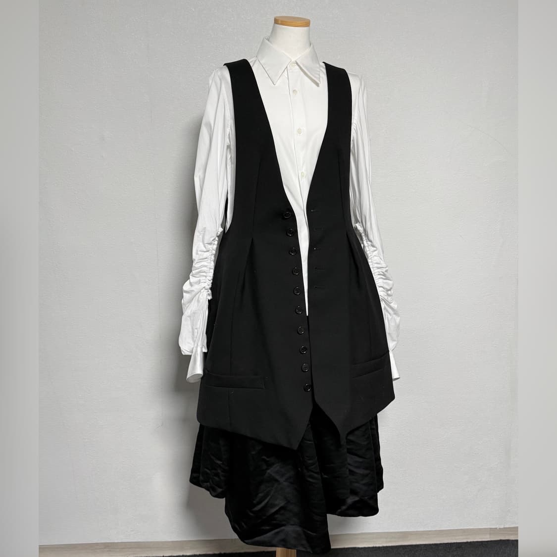 24ss 느와케이니노미야 꼼데가르송 롱베스트 m 상품이미지1