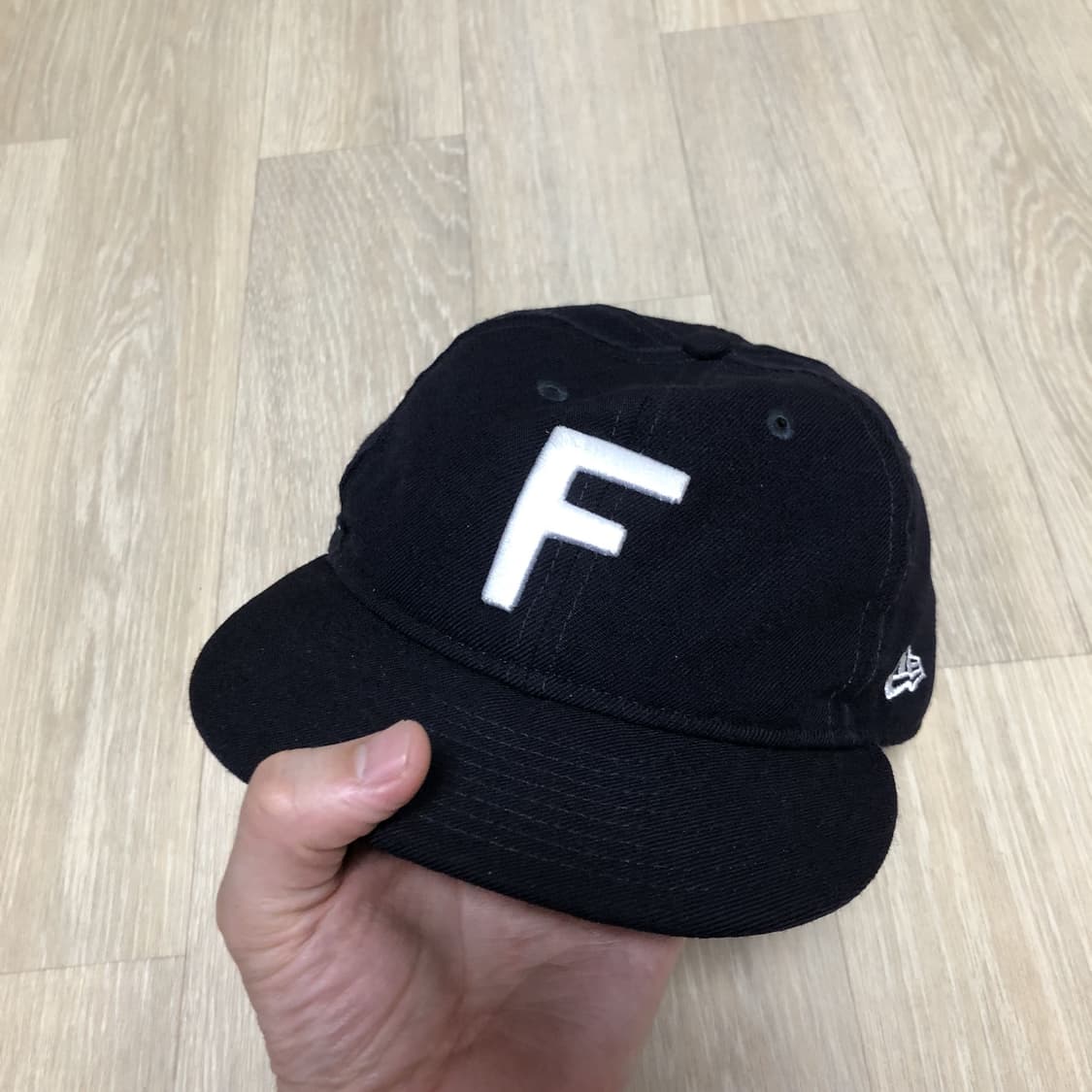 (59.6 cm) 뉴에라 X 페이스오카 F 로고 59피프티 모자 네이비 상품이미지5