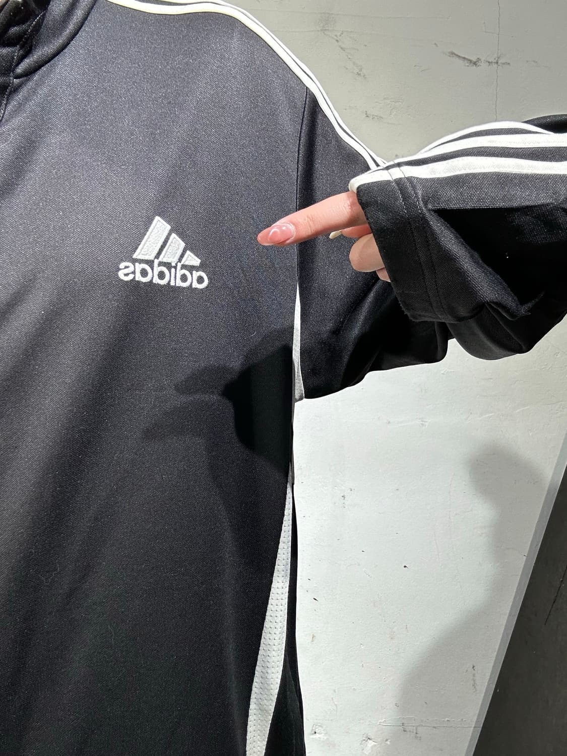 아디다스 블랙 올드스쿨 화이트 삼선 오버핏 트랙탑 져지 2XL 상품이미지4