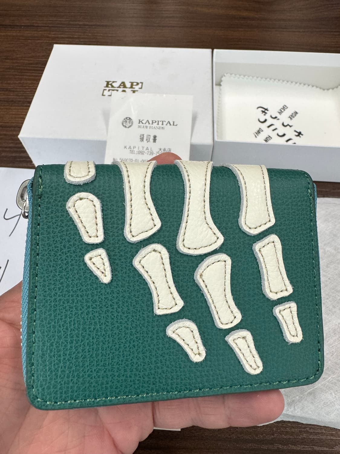 캐피탈 떰즈 업 본 핸드 집 미니 월렛 그린 색상 상품이미지2