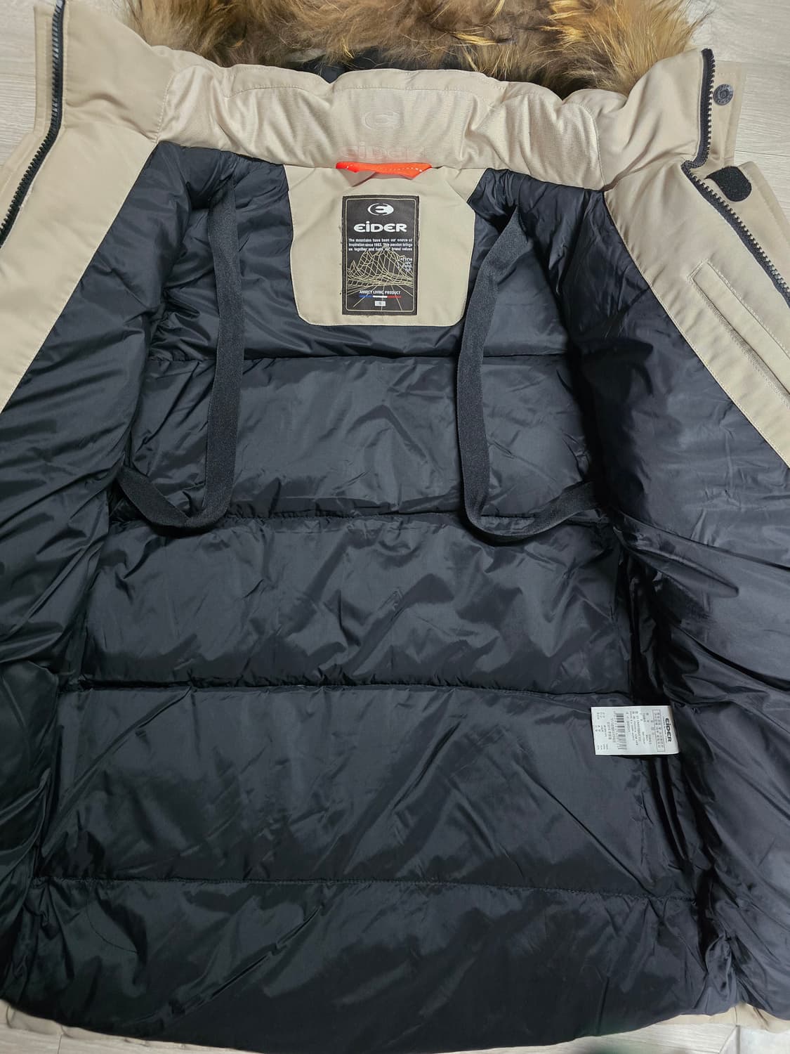 아이더 남자 스텔라 오리털 패딩점퍼.
싸이즈 95 상품이미지6