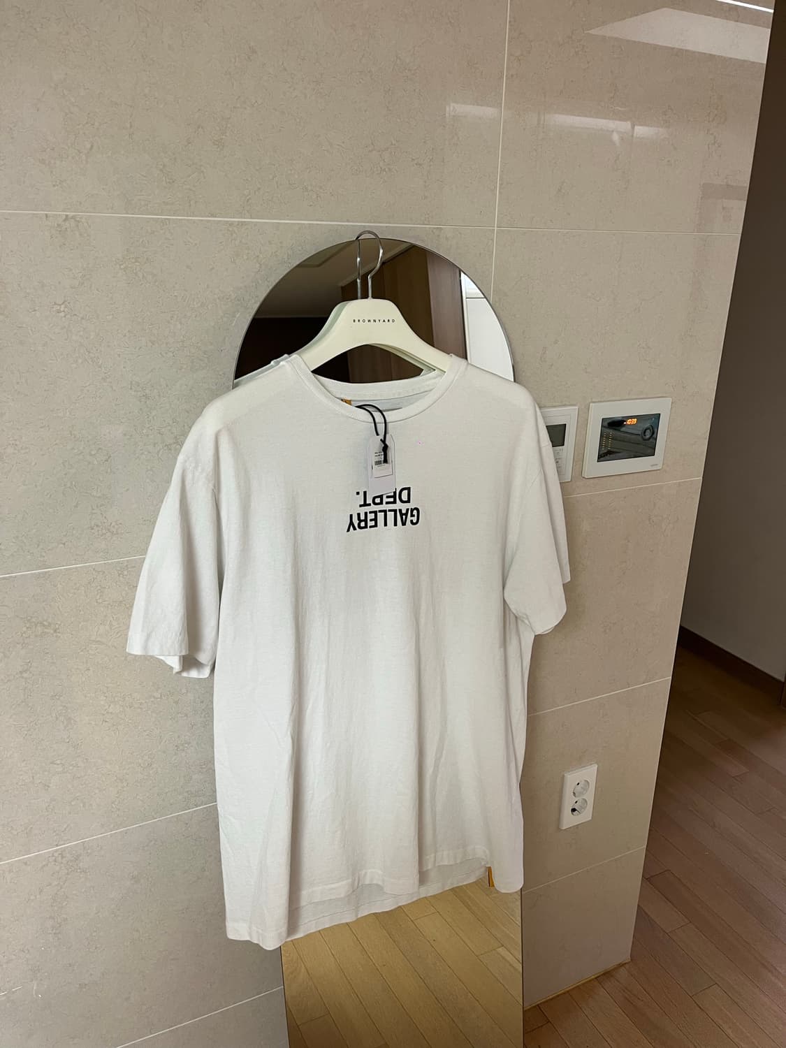 갤러리디파트먼트 퍽업 반팔 L 상품이미지1