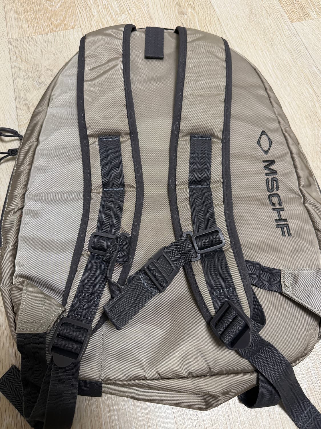 미스치프 롬버스 백팩 카키 상품이미지3