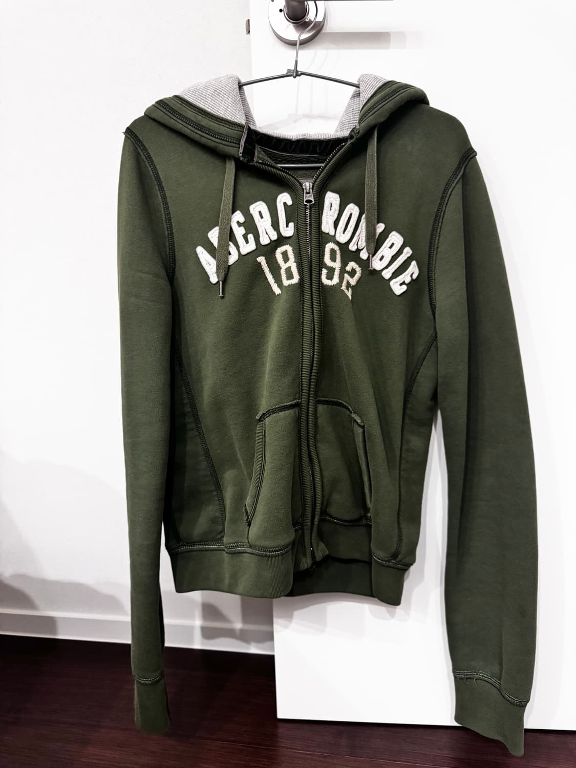 아베크롬비 완두콩그린 후드집업 상품이미지1