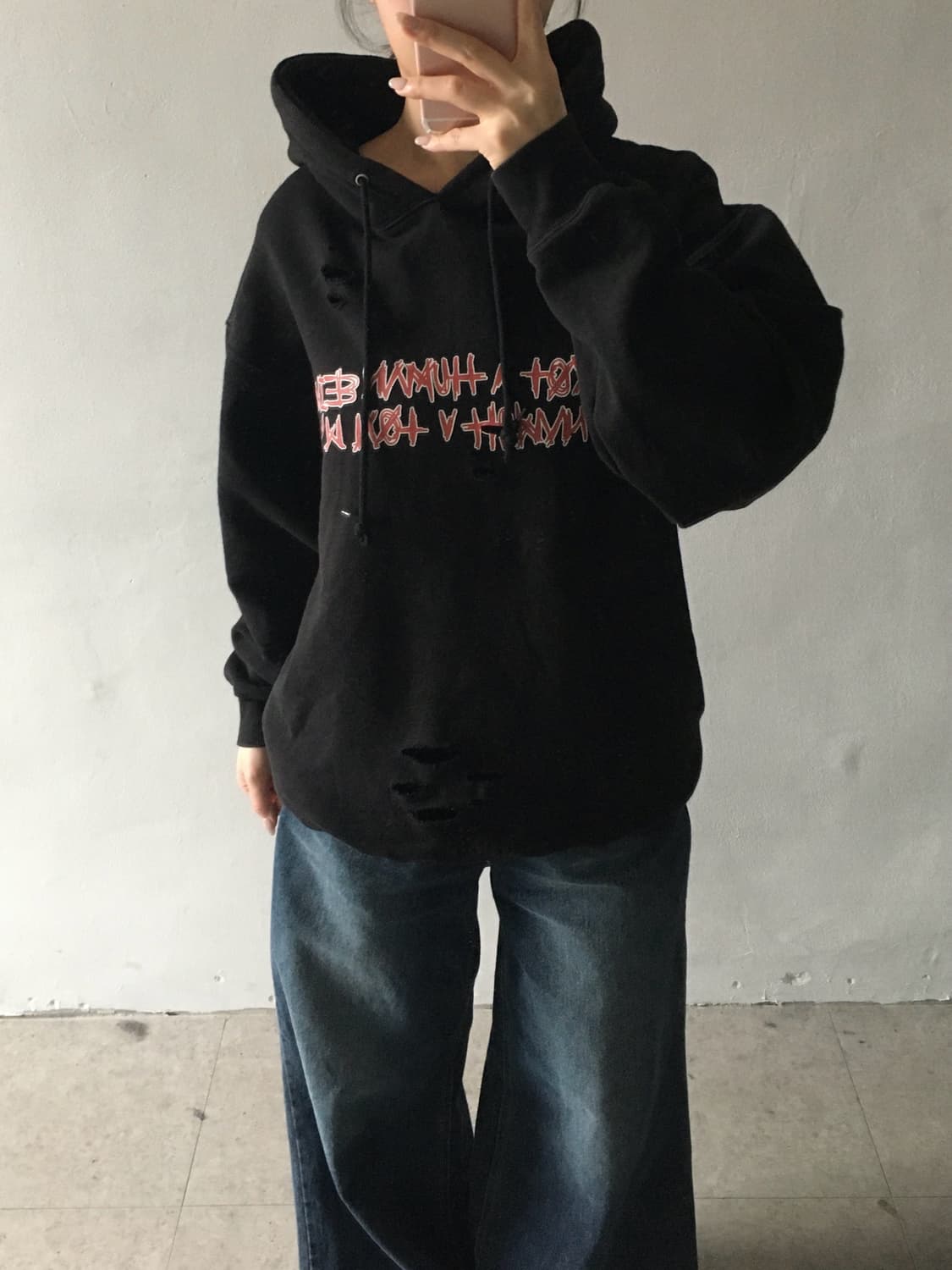 아임낫어 휴먼비잉 데미지 후드티 상품이미지1