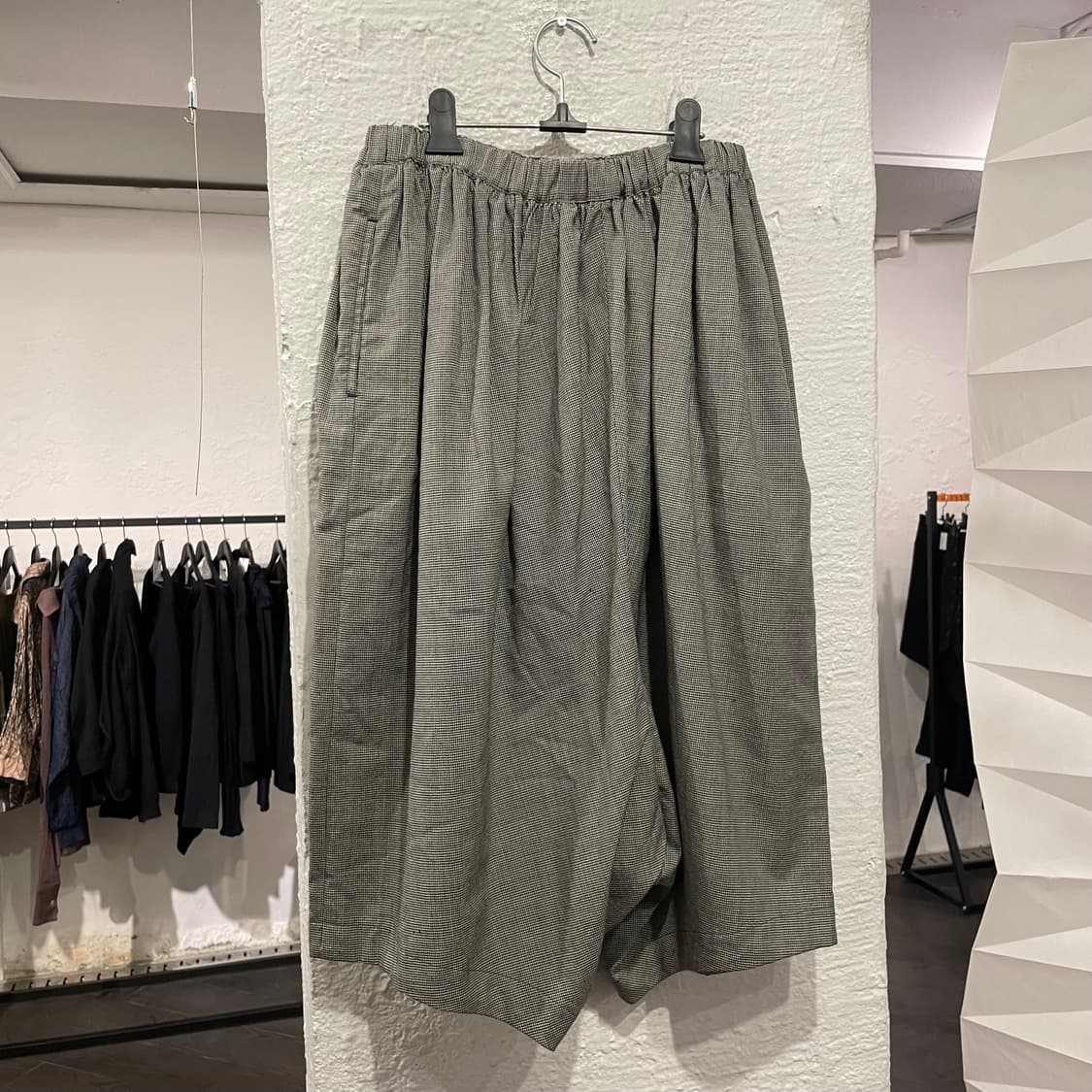 블랙 꼼데가르송 하운드투스 벌룬 쇼츠 상품이미지3