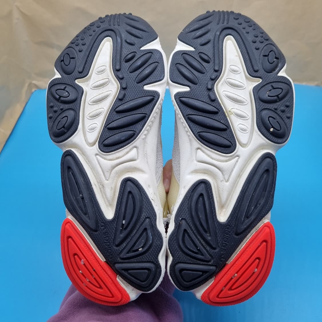 아디다스 오즈위고 운동화225 상품이미지3