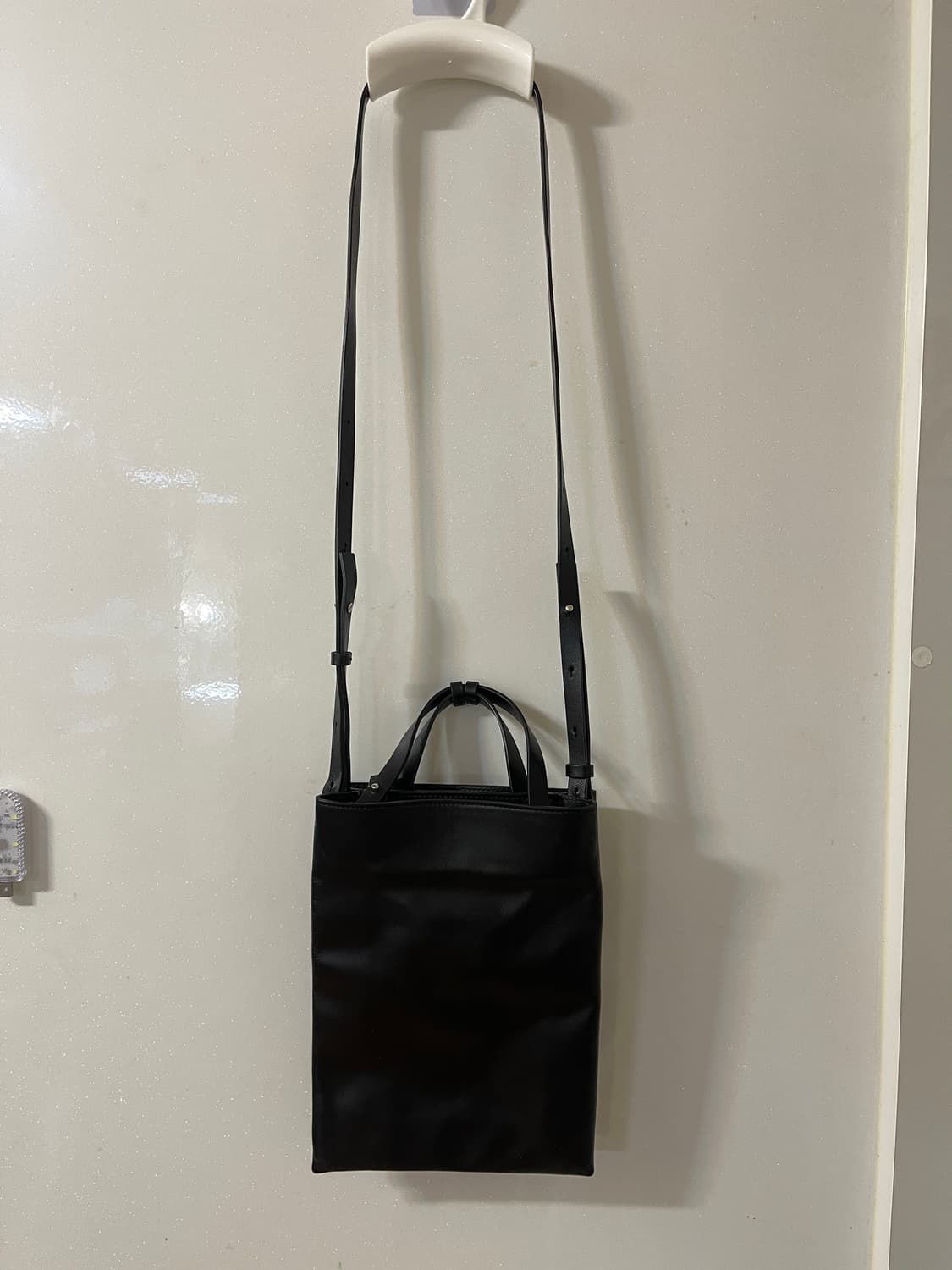 코스 가죽 크로스백 사코슈 상품이미지1