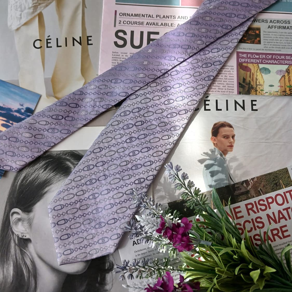 셀린느 실크 라일락 트리오페 로고 넥타이 8.5cm B등급 A18998
 상품이미지2