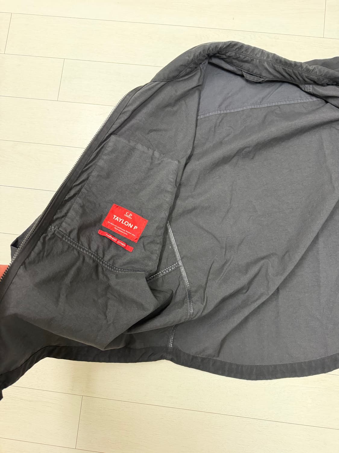 백화점판) cp컴퍼니 테일론 셔츠 100 사이즈  상태 9.2/10  사 상품이미지5