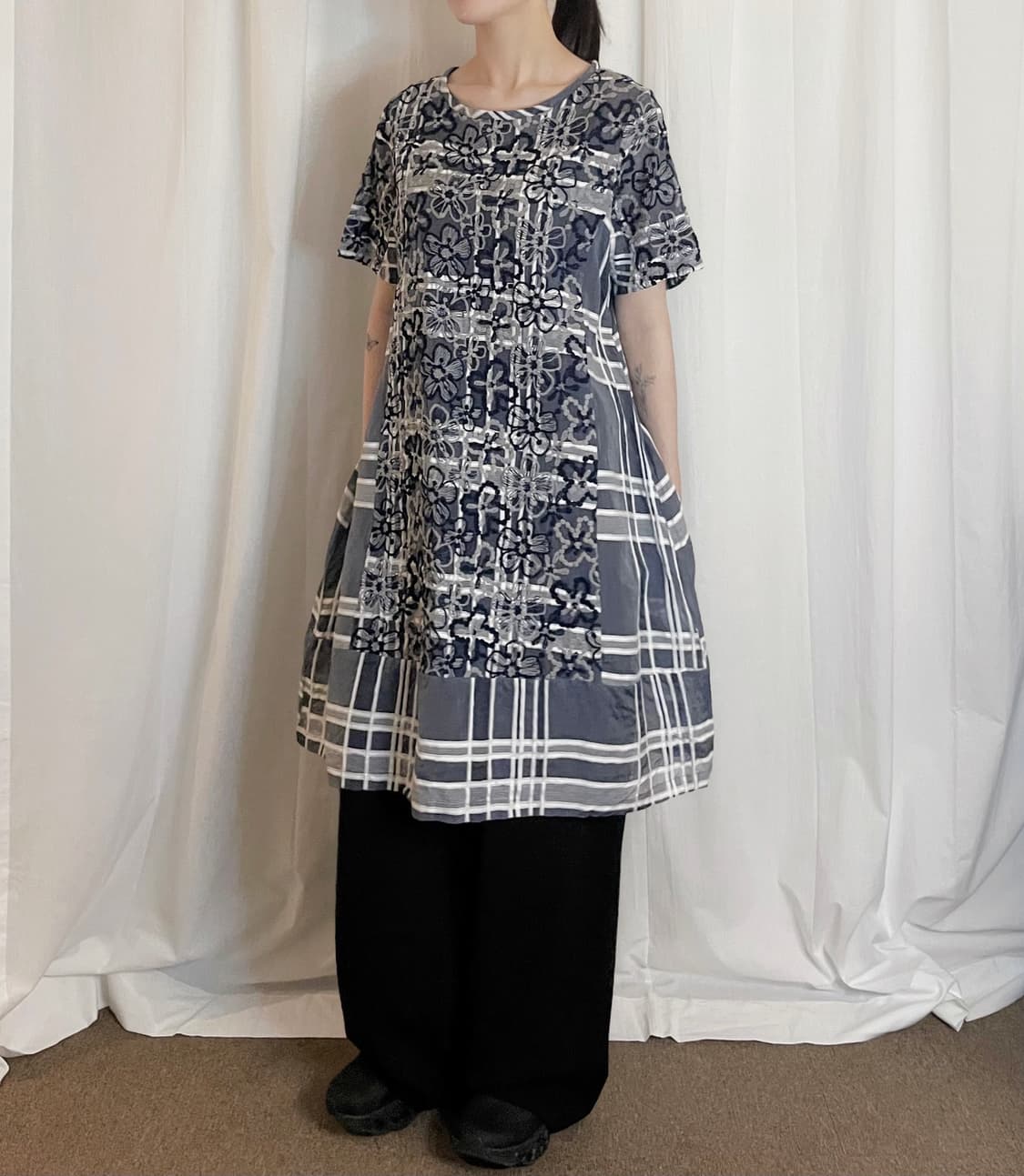 Sheer Flower Check Dress - Navy 상품이미지2