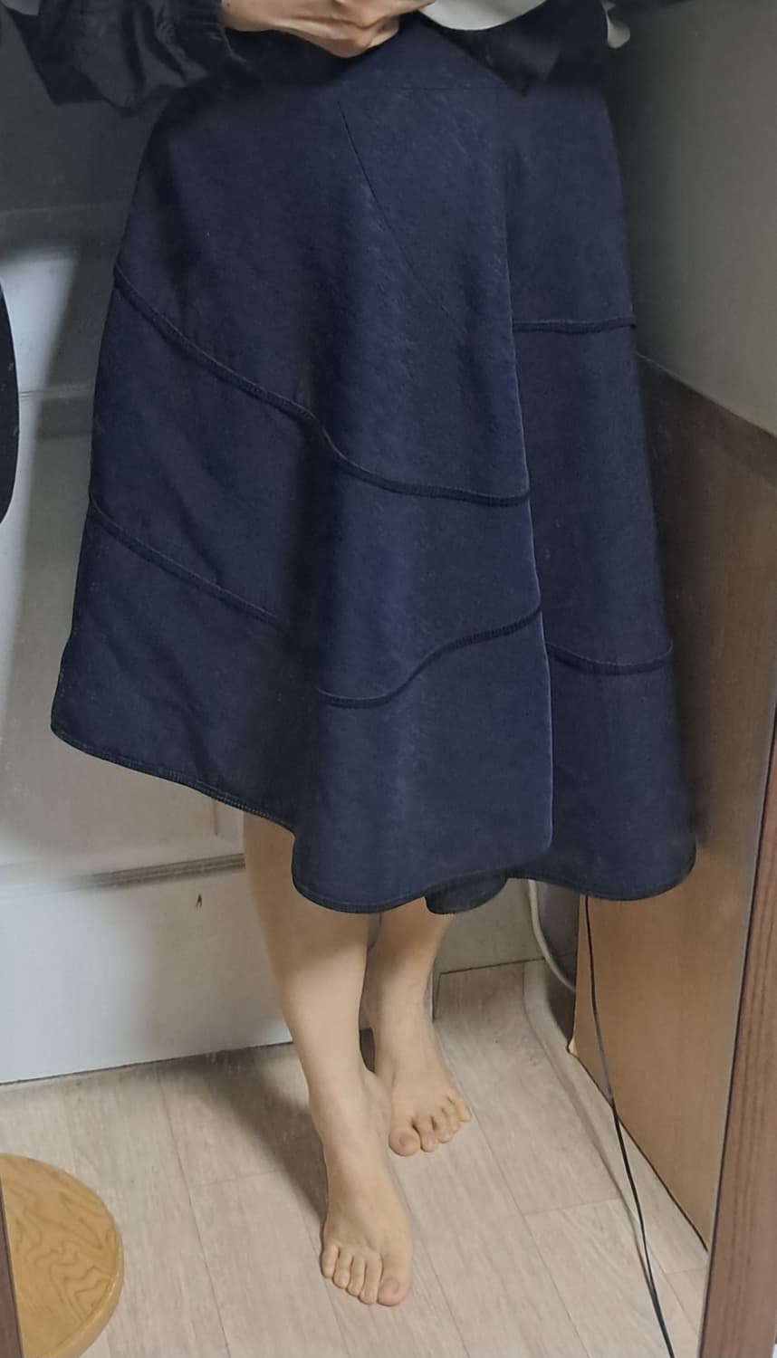 미샤 플레어 스커트 55(허리70)상태상급 상품이미지9