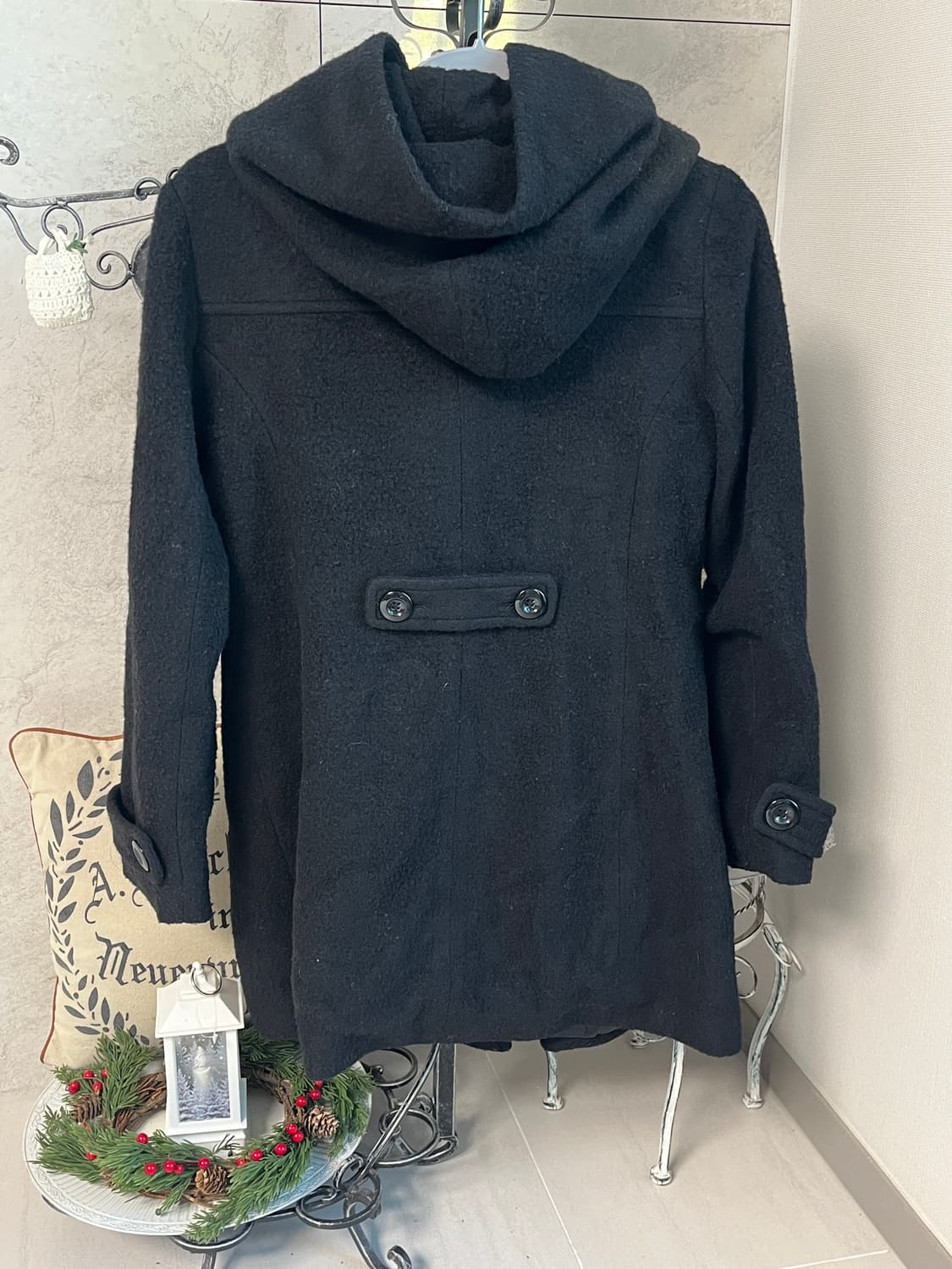 블랙 더블버튼 부클 후드코트 울 20% 상품이미지3