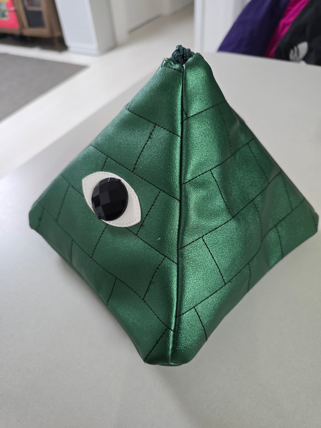 <Pundrunkers> 전시안 피라미드 파우치 상품이미지1