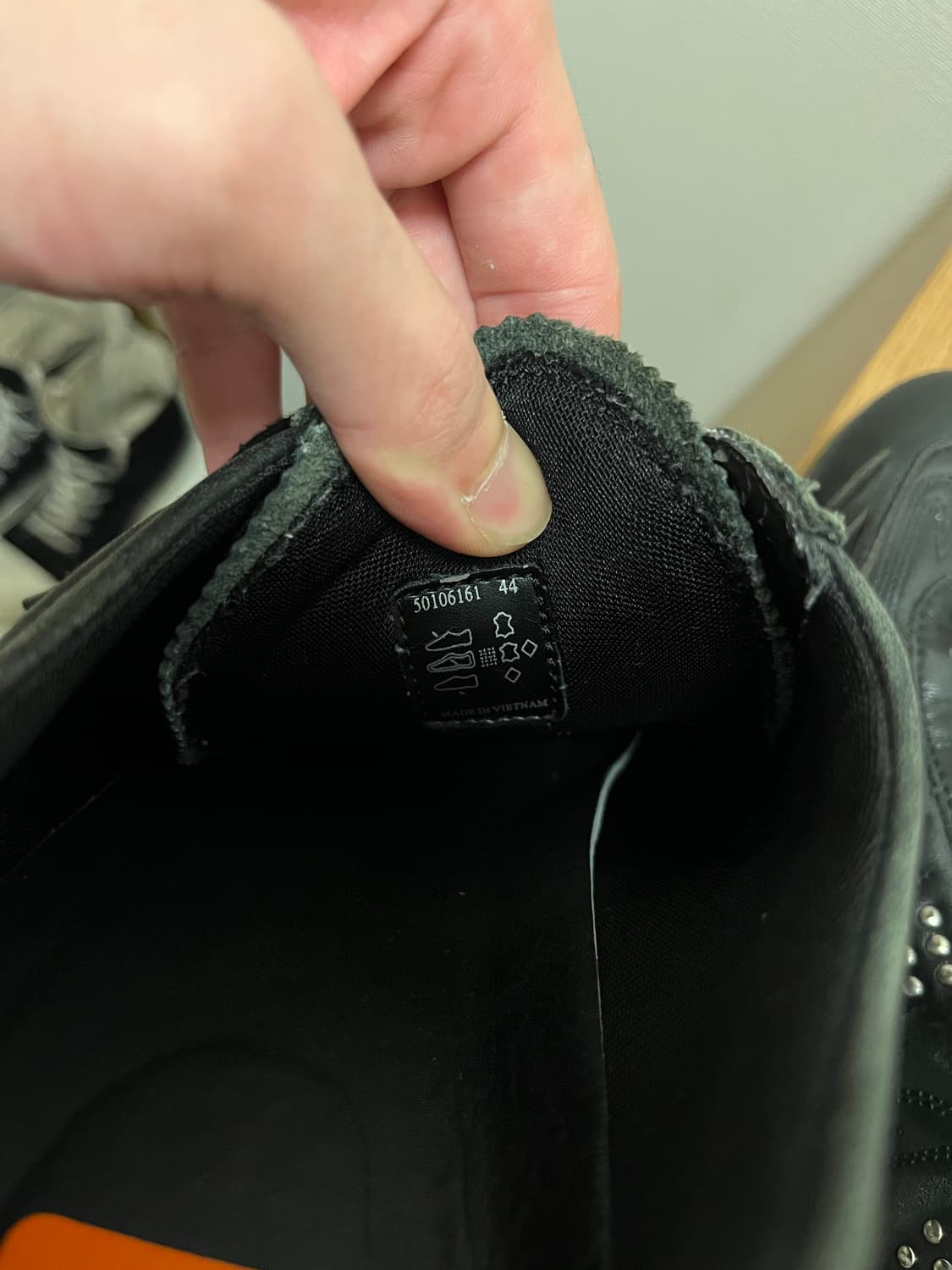 Hugo Boss 아카이브 스터드 웨스턴 스니커 상품이미지5