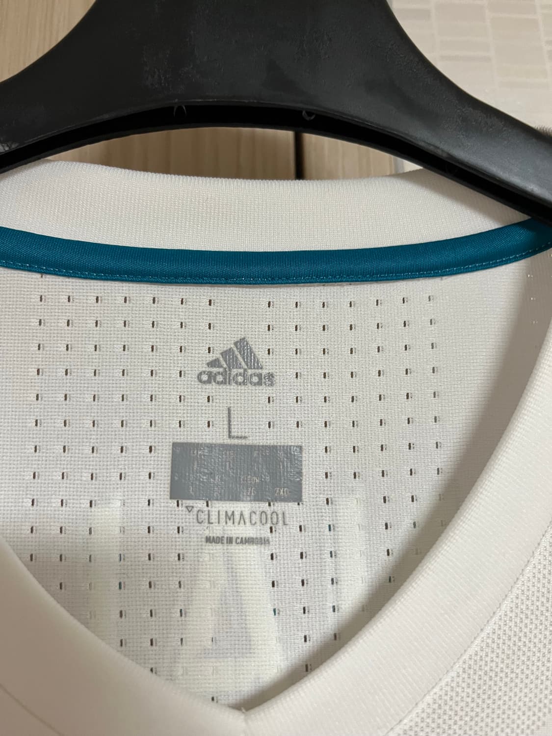 [L]레알마드리드 17-18 어센틱 유니폼 호날두 상품이미지4