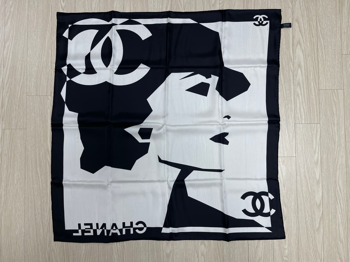 샤넬 마드모아젤 코코 G22 실크 스카프 CHANEL 상품이미지5