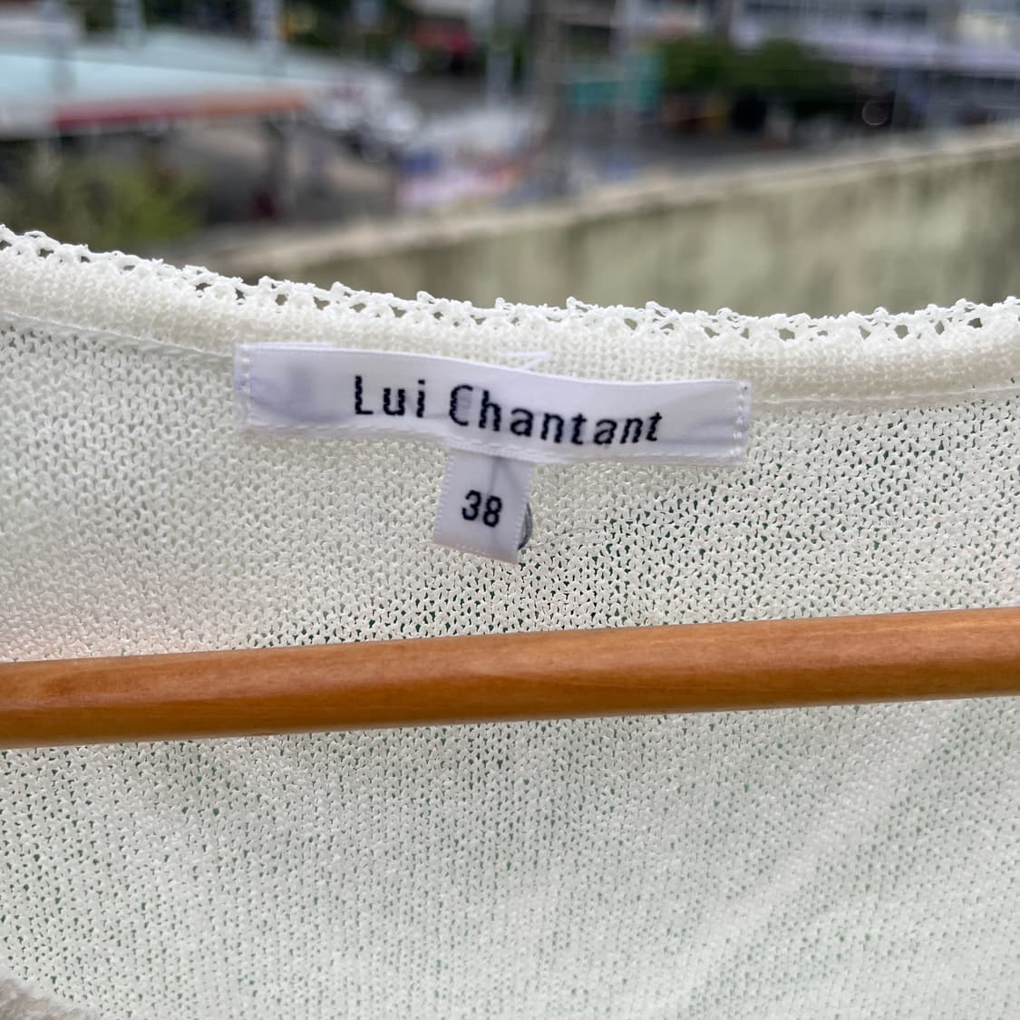 White Sheer Sleeveless Knit Top 상품이미지4