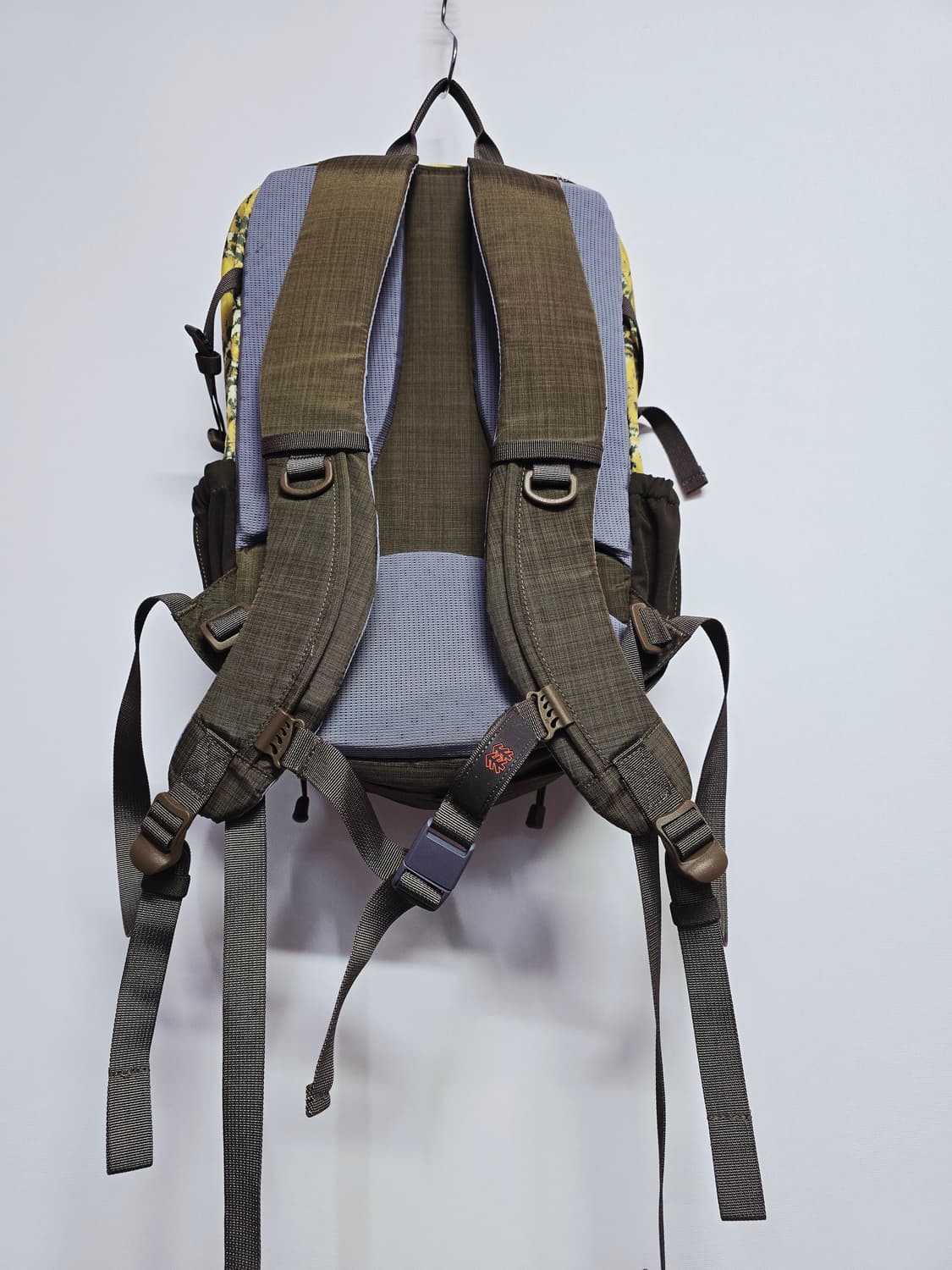 코오롱 베낭 안나 ANNA 17 백팩 옐로우 카모 상품이미지6