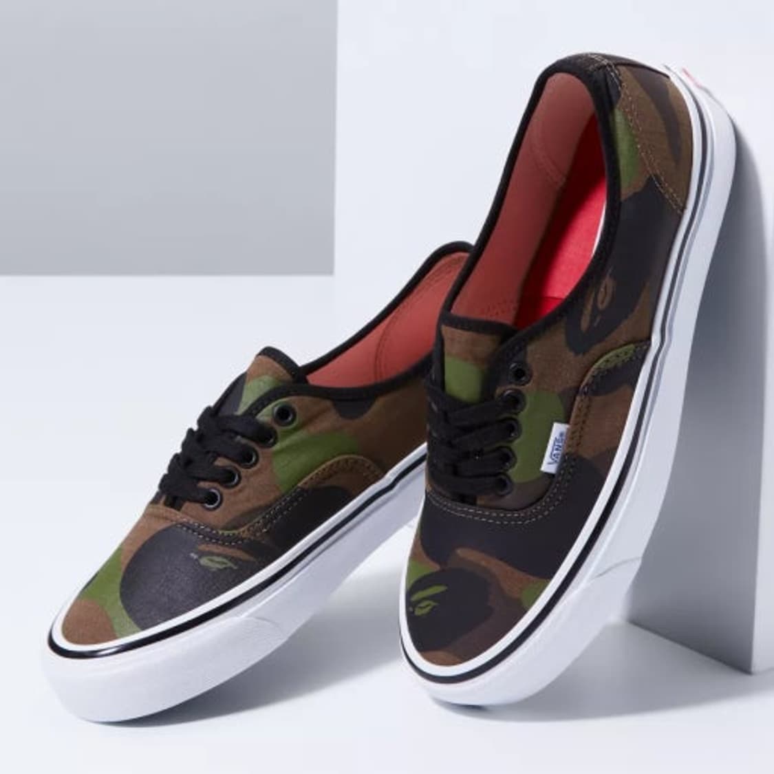 [255]반스 x 베이프 어센틱 44 DX 퍼스트 카모 그린 상품이미지2