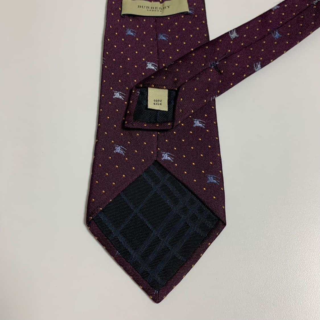 버버리(BURBERRY) 신형라벨 명품 도트넥타이 모노그램 A등급 상품이미지7