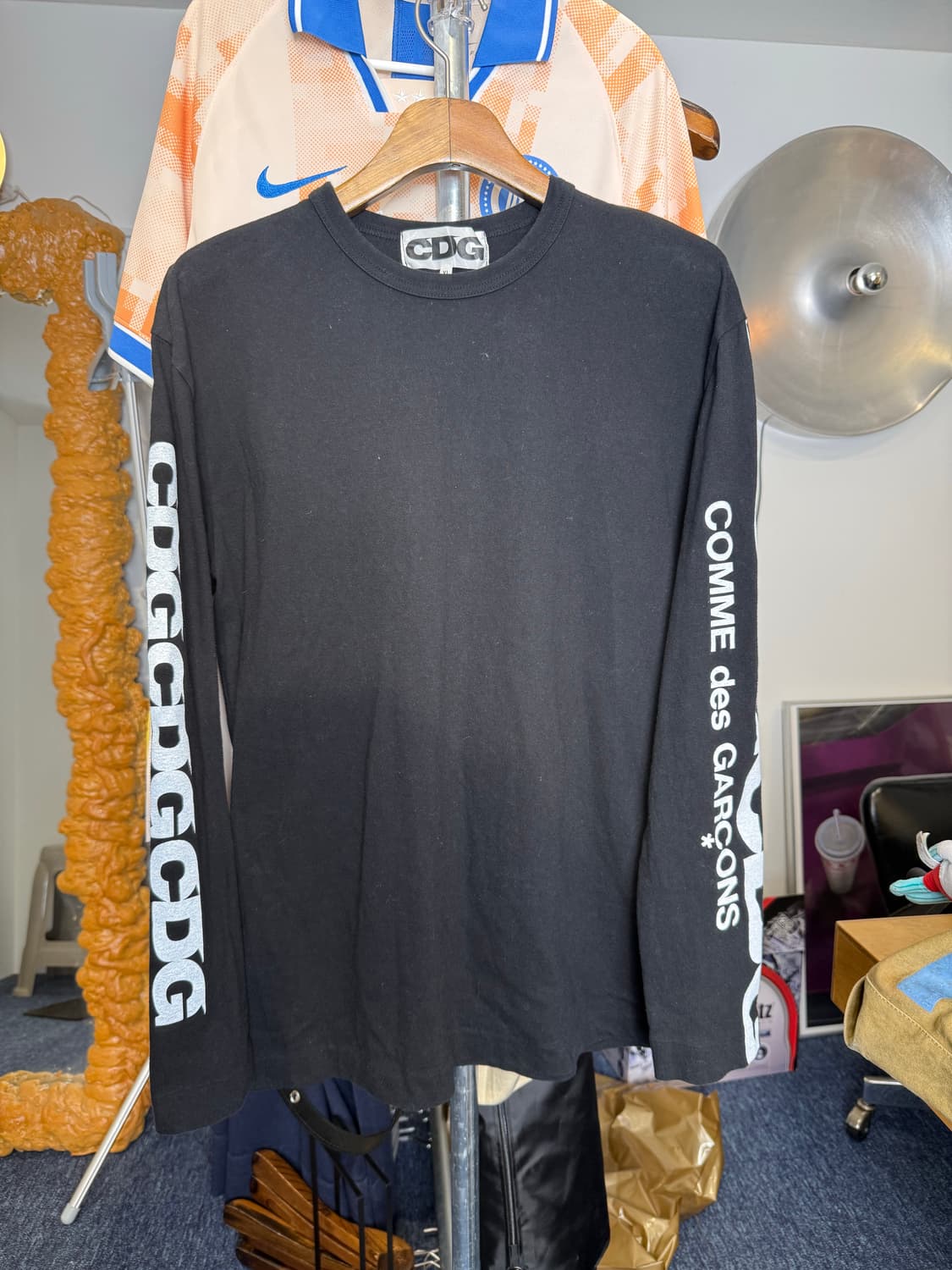 꼼데 레터링 롱슬리브 셔츠  상품이미지1