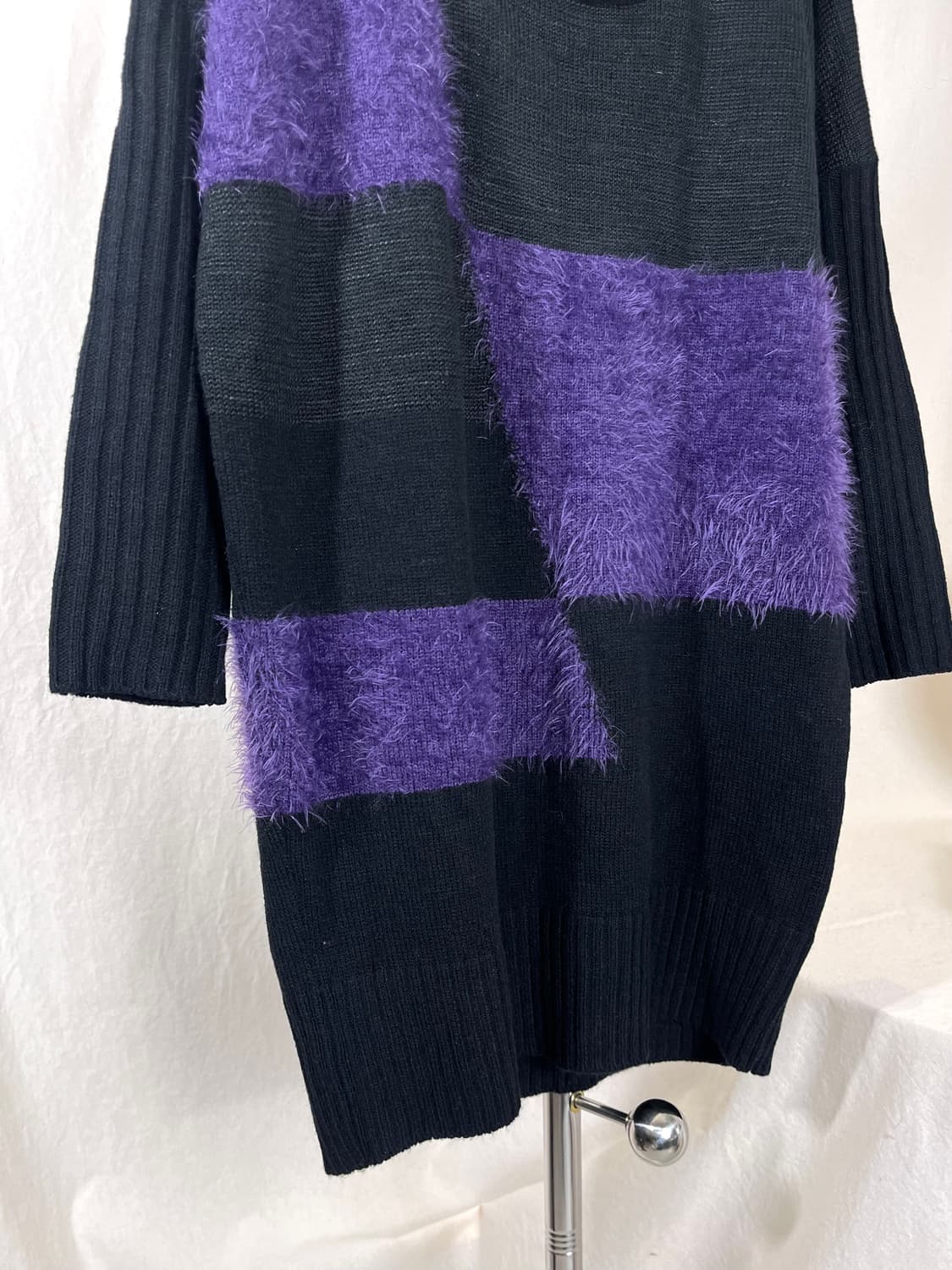 Color-Block Grid Long Sweater 상품이미지4