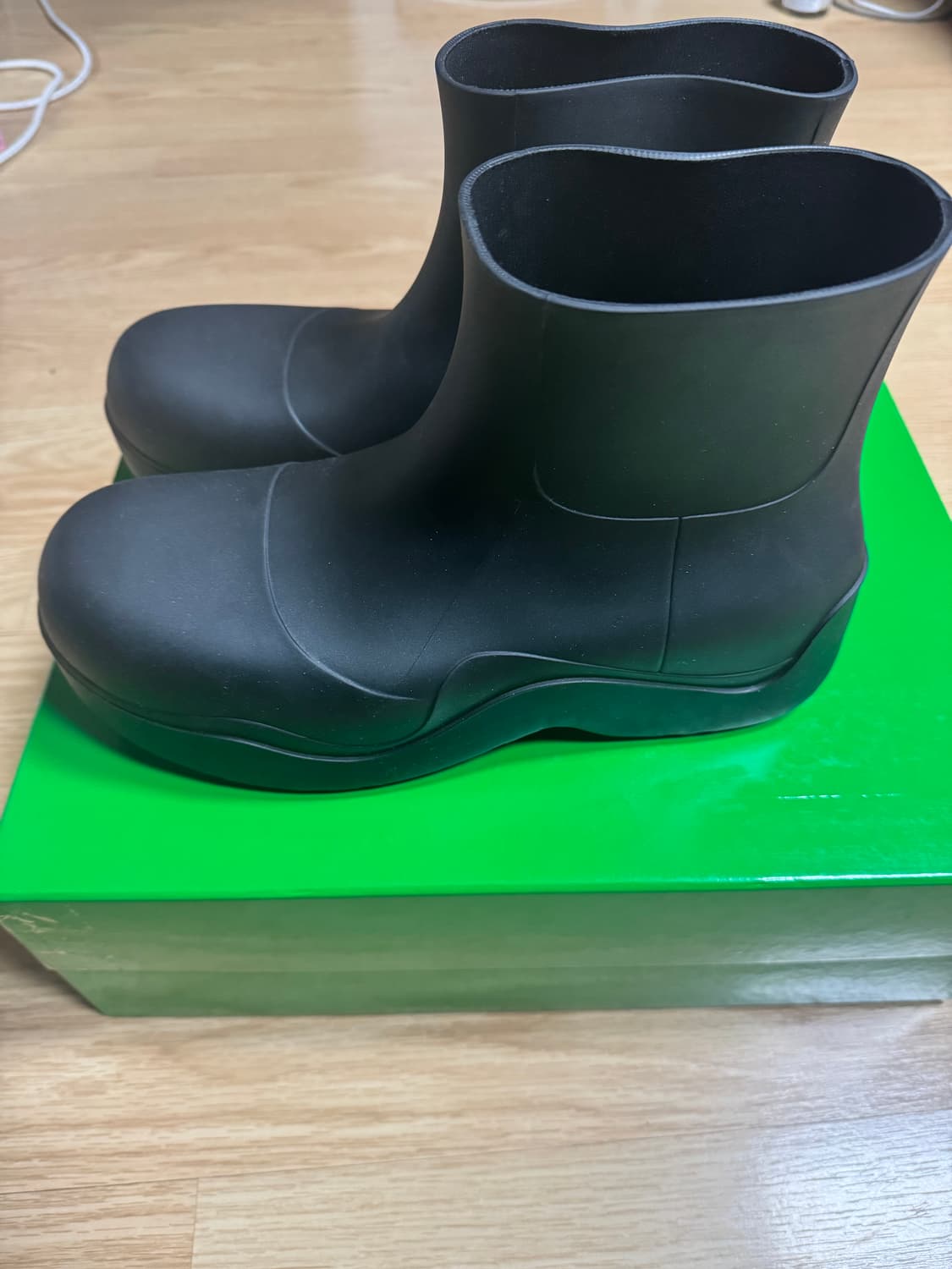 보테가베네타 퍼들 앵클부츠 블랙 상품이미지3