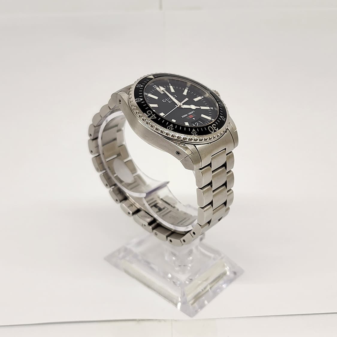 구찌 136.3 다이브 쿼츠 스틸 남성시계 40mm 상품이미지2