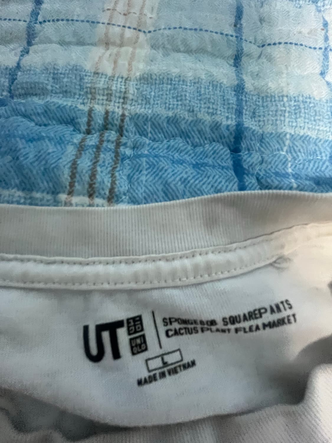 유니클로 UT 스폰지밥 반팔 티셔츠 L 상품이미지2
