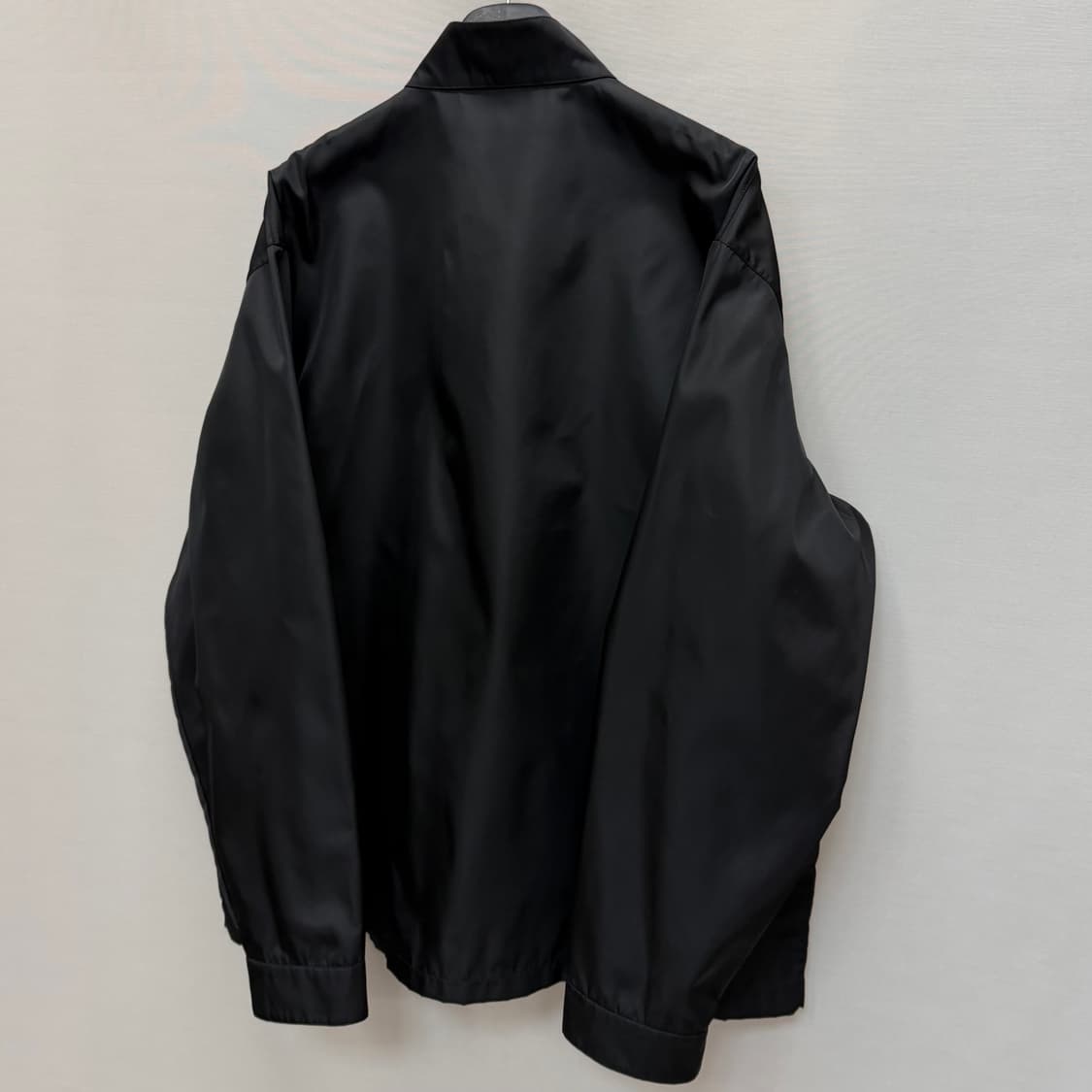 프라다 리나일론 삼각로고 셔츠 자켓 (110)  상품이미지5