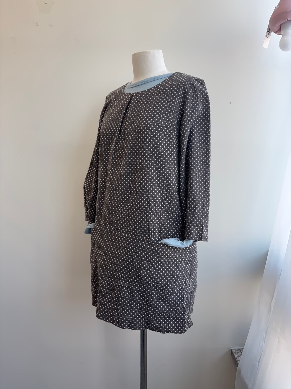 muji europe 애쉬베이지 땡땡이 레이어드 롱 블라우스 상품이미지9