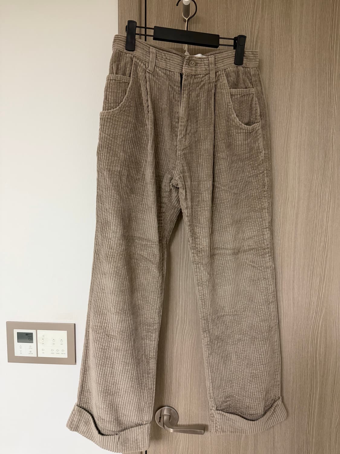 던스트 헤비 코듀로이 턴업 와이드 팬츠 샌드 베이지 상품이미지3