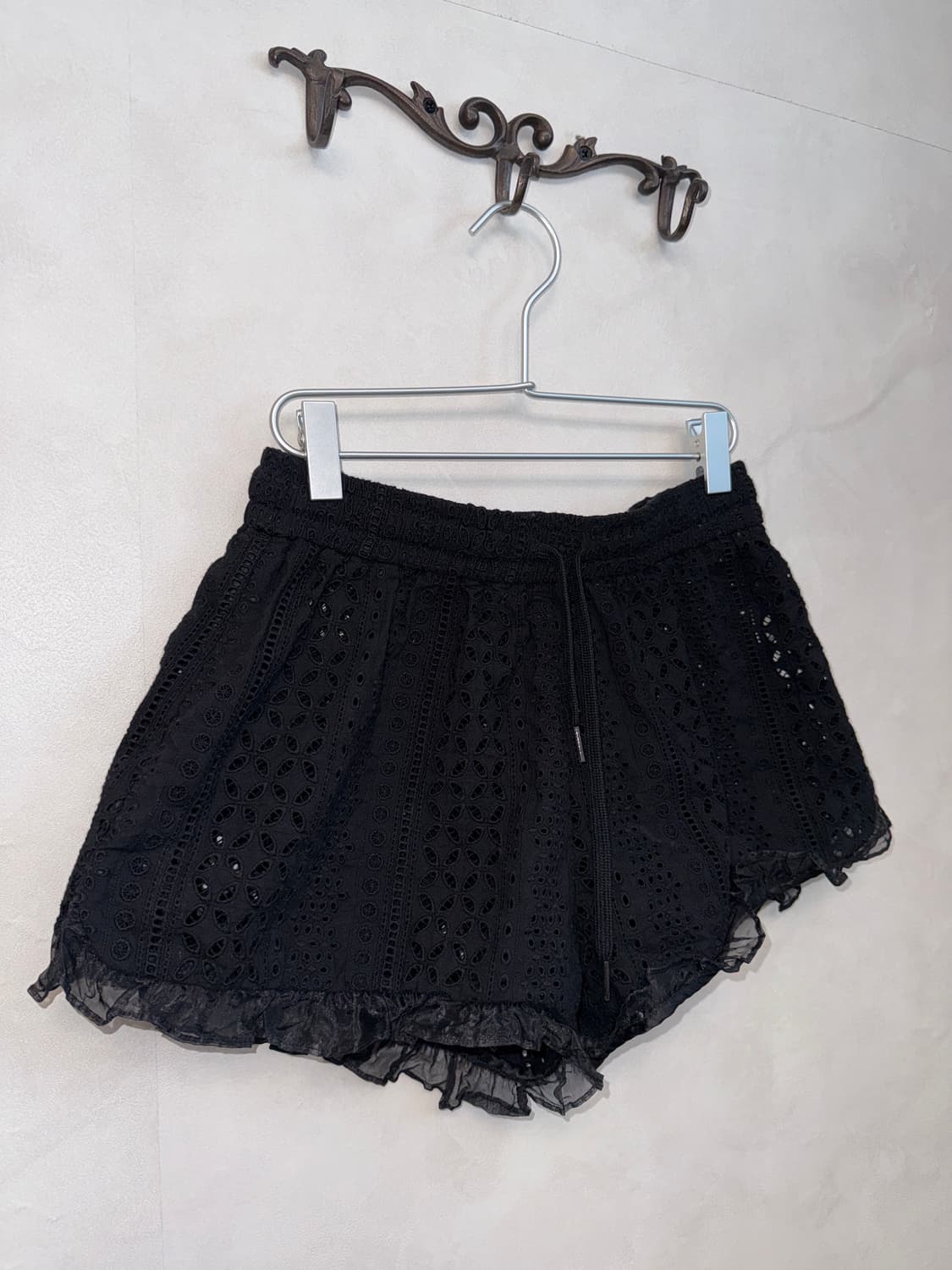 Black ethnic punching lace short pants 상품이미지2