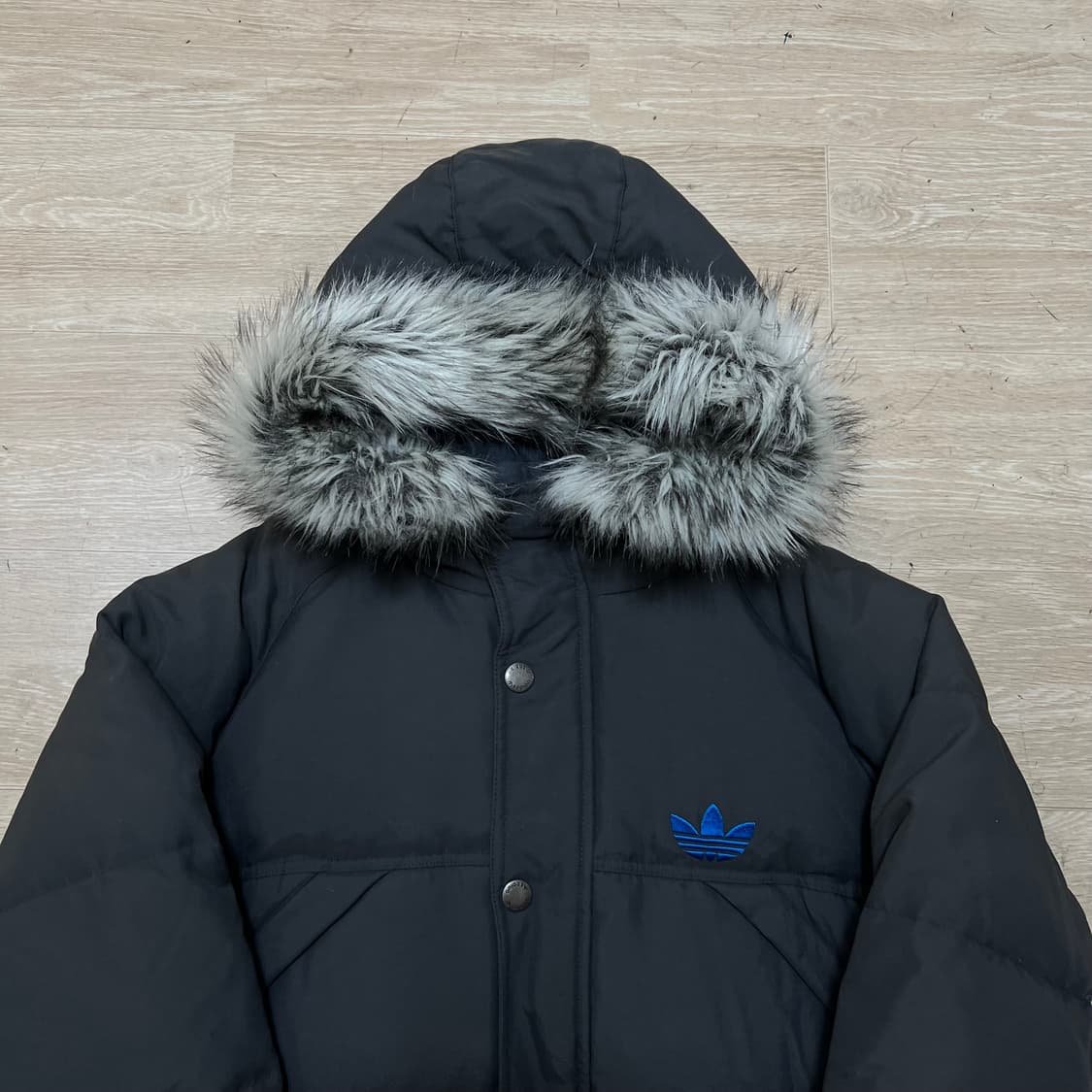 아디다스 트레포일 로고 퍼후드 패딩 점퍼 [블랙] M/95 상품이미지2